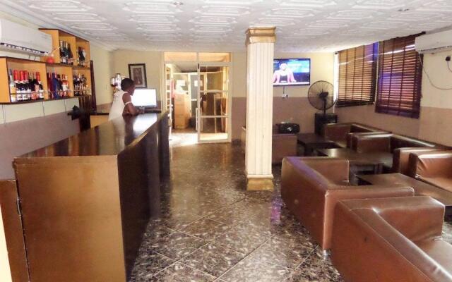 D1 Hotel And Suites