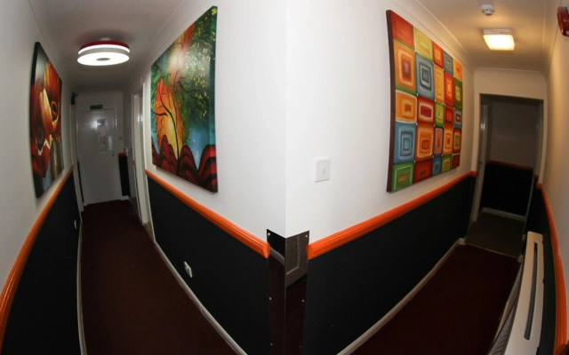 Heathrow Inn