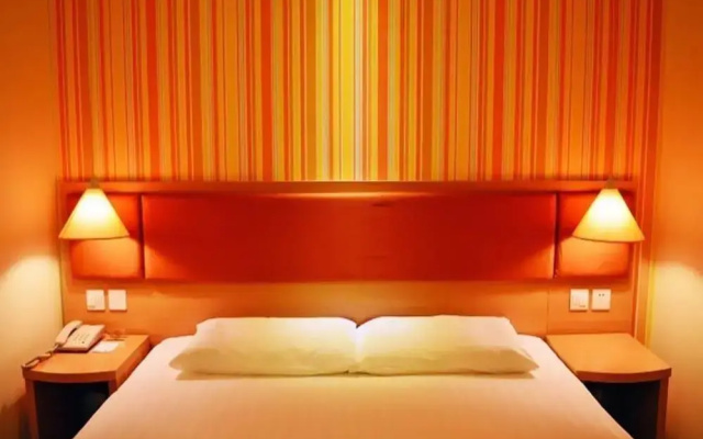 Home Inn-xinji Anding Street Branch