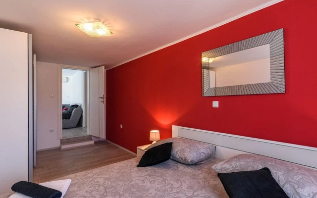 Mario - With Pool - H