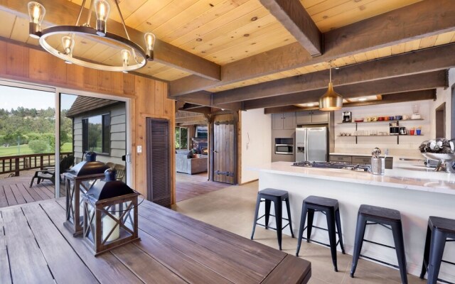 1976-bear Cabin 3 Bedroom Home by RedAwning