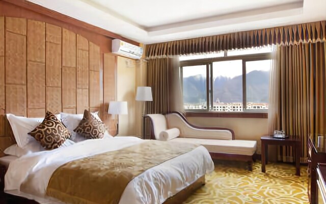 Fengqing Hotel