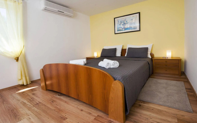 Apartments Villa  Borik