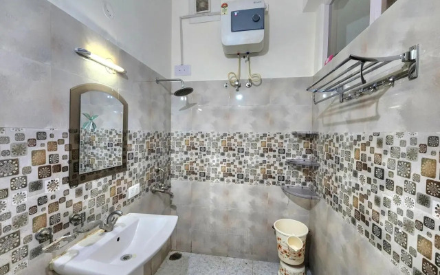 OYO 27648 Kasauli Greens