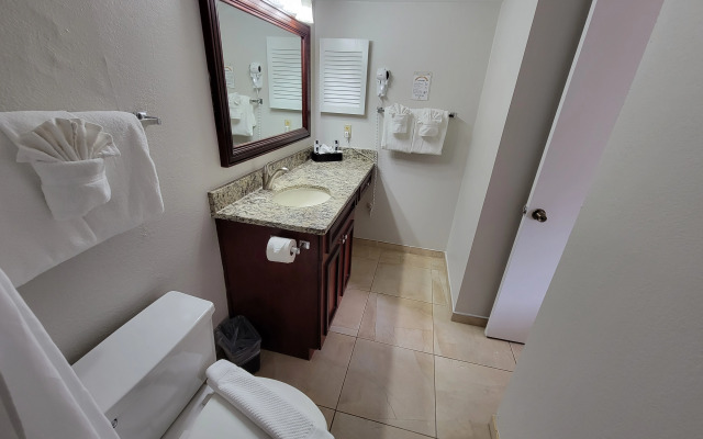 Parc Corniche Condominium Suite Hotel