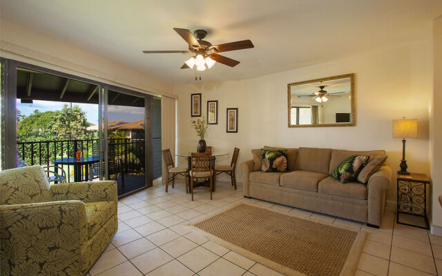 Waiohuli Beach Hale Ocean View Condos with Parking