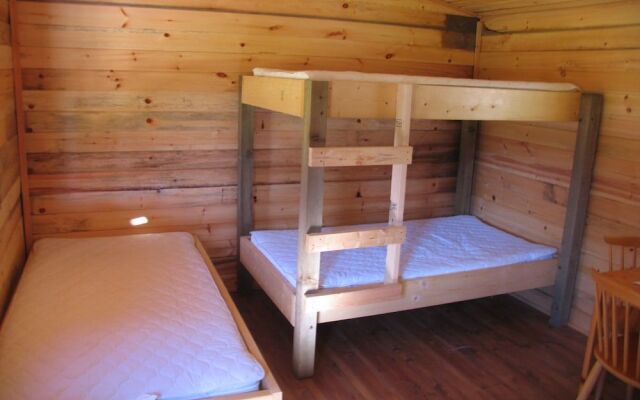 Fort Wells Gray Rustic Cabins Hostel