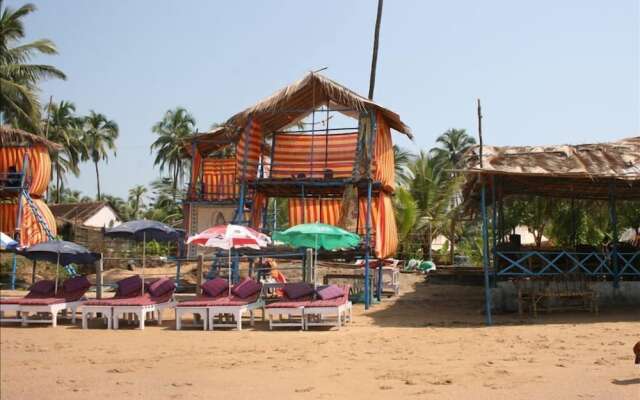 Five Five Restaurant and Guest Tent- Glamping
