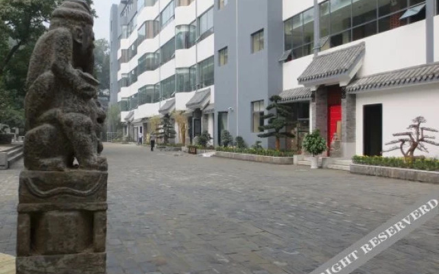 Xiangyang Rongting Guest House