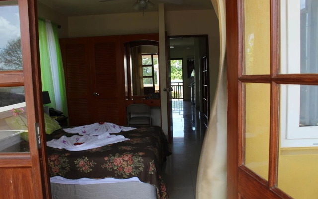 CHOJ Rentals - Sun Island Apartments