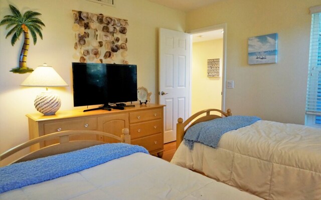 Beach  Two Bedroom Villa by RedAwning