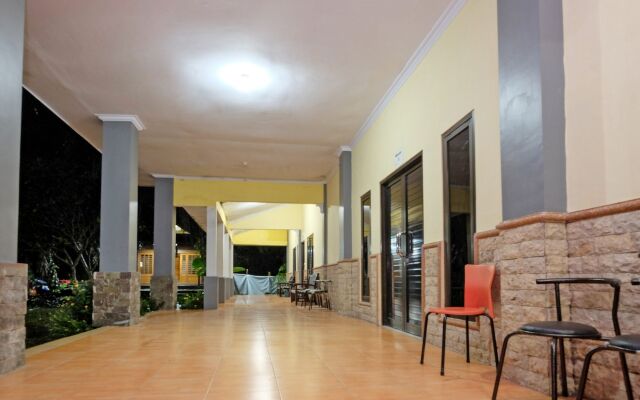 ZEN Rooms B Walk Batu