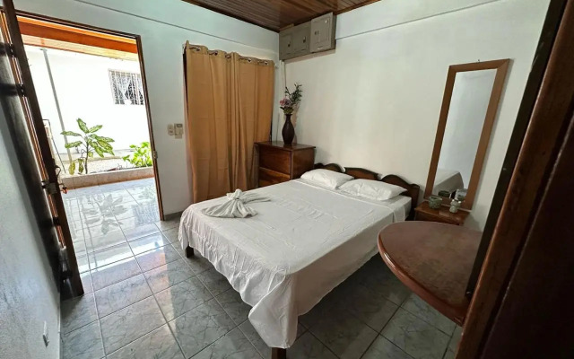 Cocobolo Guest House