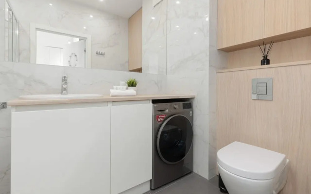 Sarmacka Apartment Wilanow by Renters