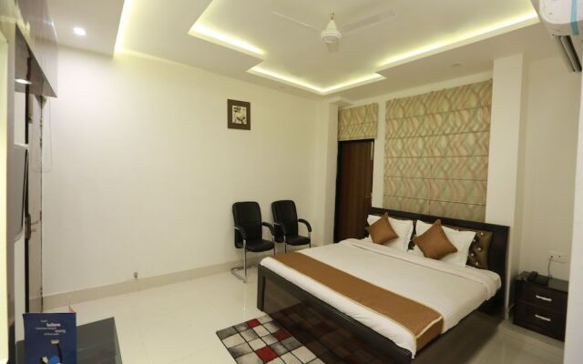 OYO 8837 Hotel Surya Galaxy