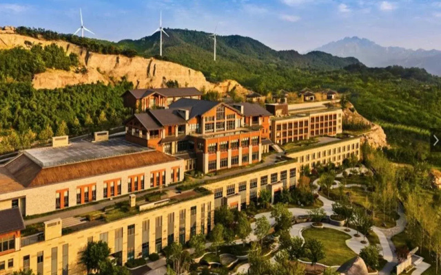 Secan Hotel Qingdao, Curio Collection By Hilton
