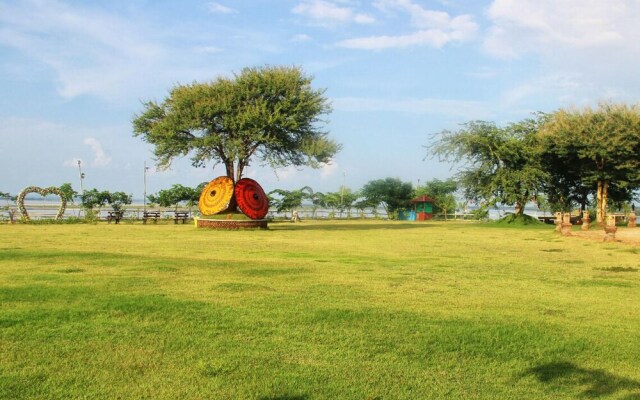 Royal Emerald River View Resort