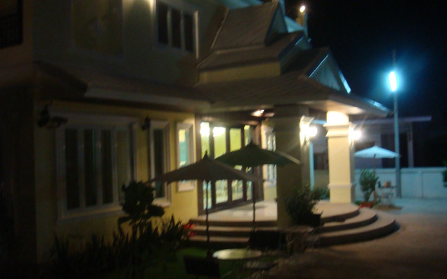 The target residence & resort