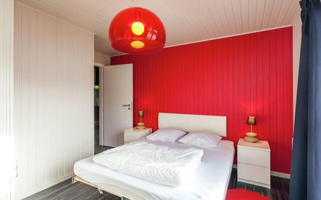 Boutique Chalet in Bullingen Near Lake