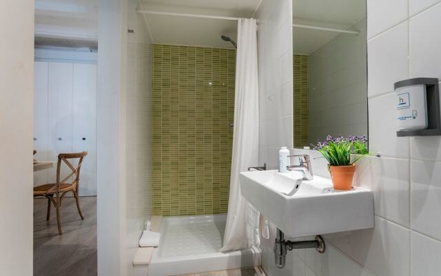 Habitat Apartments Pl. España Balconies