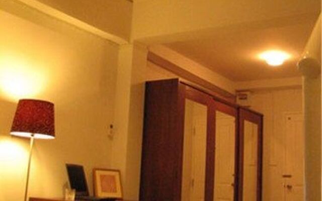The Room Resort Apartment