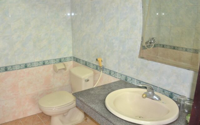 Hoa Cuong Hotel