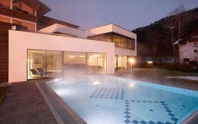 Superior Hotel Alpenhof