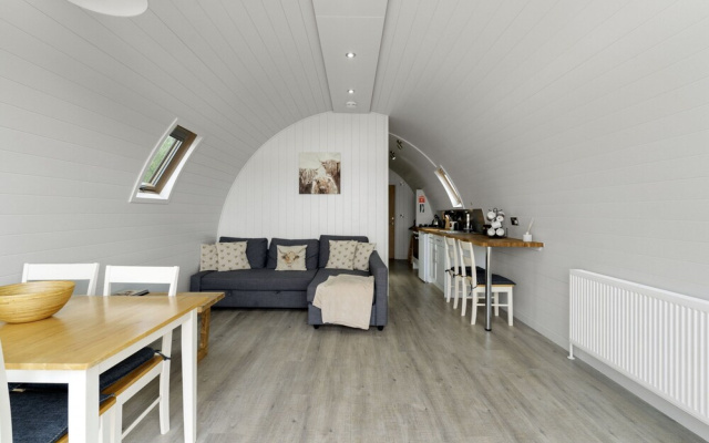 Chalet in Hertford With Lakeside Hot Tub