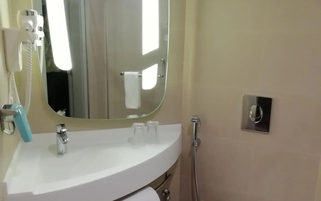 Ibis Jeddah Malik Road