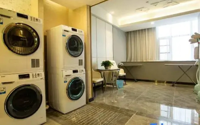 Zongheng Outlets Hotel