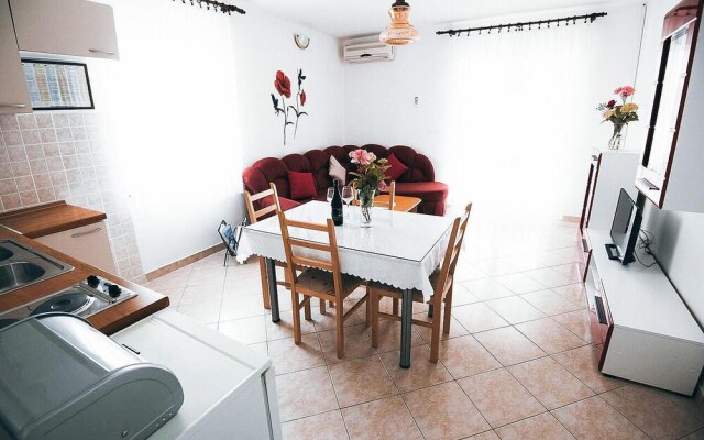 Nice Home in Vodice With Wifi and 3 Bedrooms