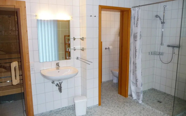 Haus Schanbacher Lo Burg