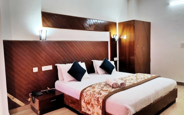 Neel Giri Resort