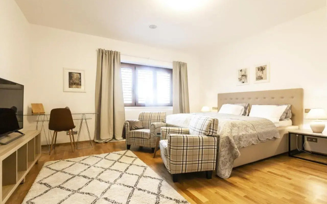 Prague Expat House