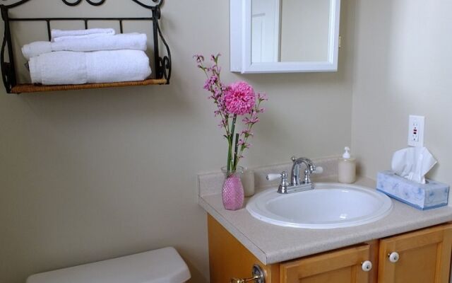 Bluewaters Retreat Bachelor Unit