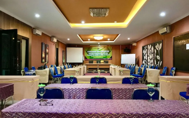 Savita Inn