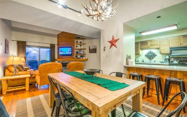 Invitingly Furnished3 Bedroom Timber Run 112 In Steamboat Springs