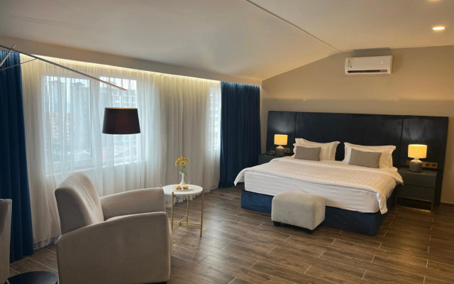 Отель «Аиси»