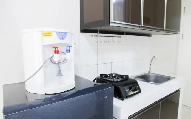 Pool View Studio Apartment @ Springlake Summarecon