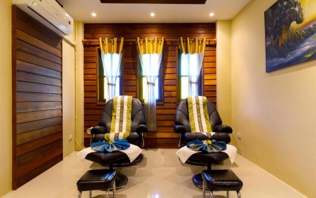 Naina Resort & Spa Hotel