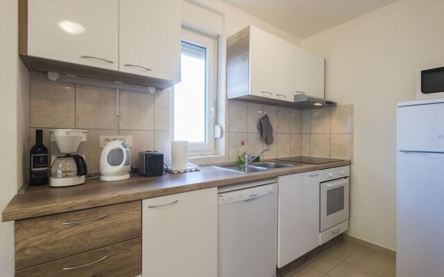 Apartments Ema Zadar
