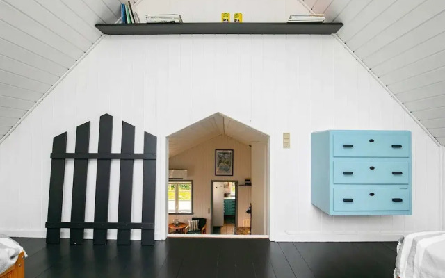 8 Person Holiday Home in Frorup