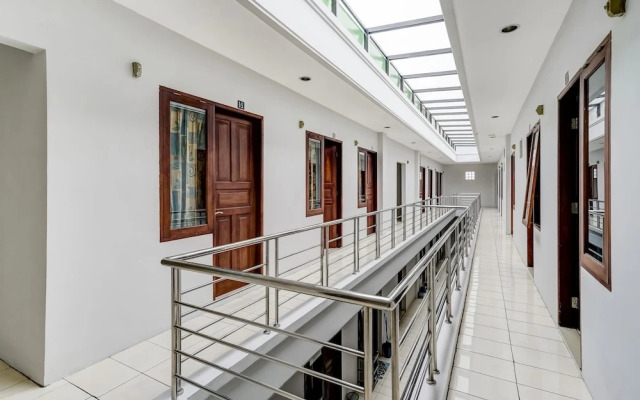 SPOT ON 94730 The Chatter Place Dipatiukur