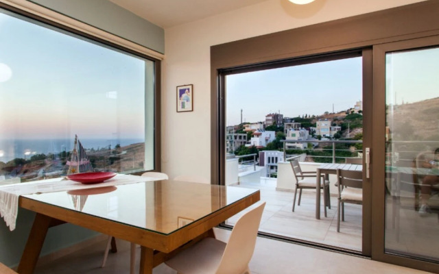 Luxurious Rikas Villa