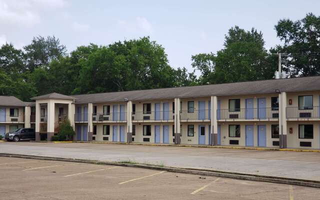 Super 8 by Wyndham Arkadelphia Caddo Valley Area