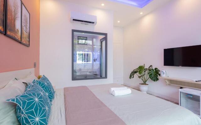 Sea House Hotel & Apartments