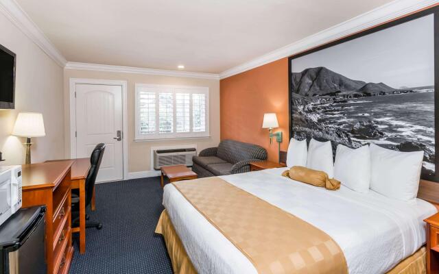 Aura Inn Monterey