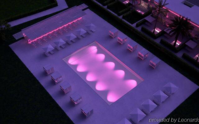 So White Club Resort