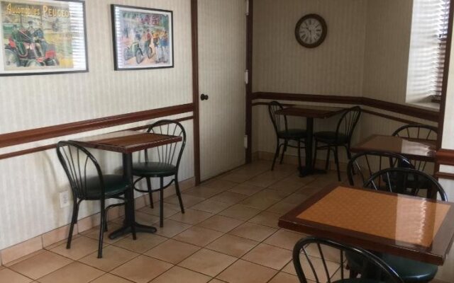 Whitman Motor Lodge