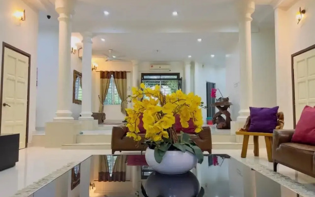 Villa Solihin